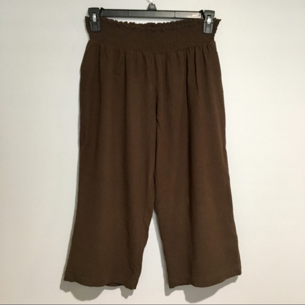 Old Navy 100% cotton mid rise capris brown EUC